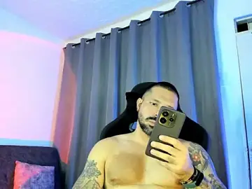 Stripchat Adult Webcams of Pierre_Vidal