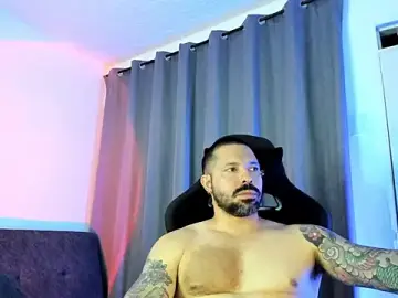 Stripchat Best live sex cam show of Pierre_Vidal