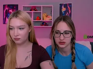 Stripchat Free Porn Cam of playful_sophie