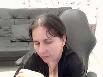 Stripchat Live Sex Cam of victoria_jones