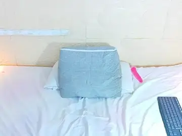 Stripchat Sex Cam of cock_whisperer69_