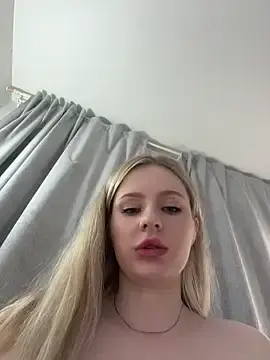 Stripchat Sex Cam of CaseyCumFace