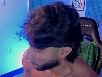 Stripchat Free Porn Cam of Emmet_CollinsJS