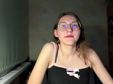 Stripchat Adult Video Chat of Miaaa_Moon