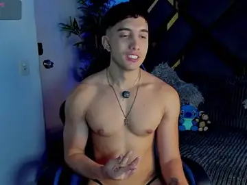 Stripchat Live Sex Cam of jeicob_stone