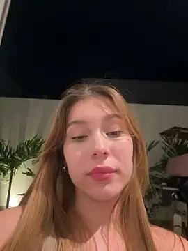 Stripchat Watch Live Sex Cams of Nikii__