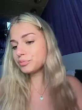 Stripchat Live Porn of NinaVerse