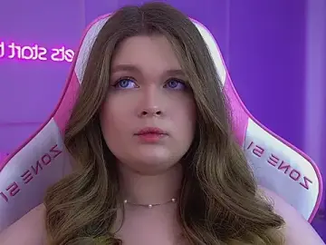 Stripchat Best live sex cam show of CrystalLyons