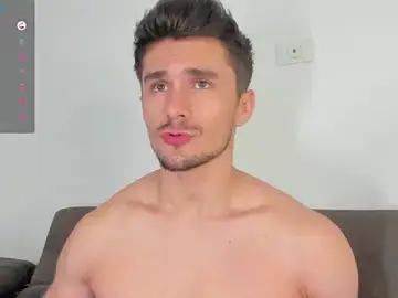 Stripchat Sex Cam of AXEL_OWEN
