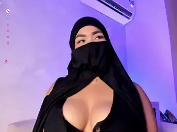 Stripchat Free Porn Cam of thaira_aly