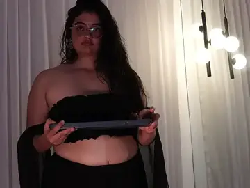 Stripchat Free Porn Cam of Madison_Flame