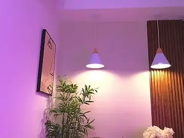 Stripchat Sex Cam of Cherry_Vixen_