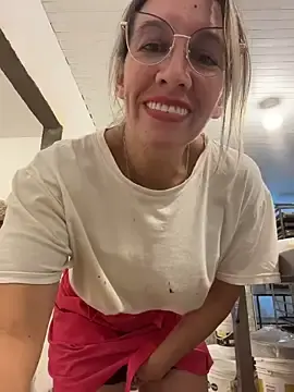 Stripchat Live Sex Cam of Gatitacarlita