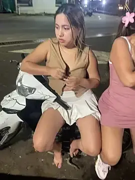 Stripchat Watch Live Sex Cams of Moom_evil1177