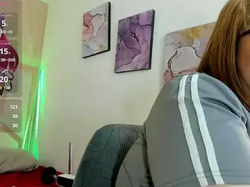 Stripchat Best live sex cam show of Kataleyamilf69_