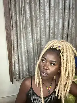 Stripchat Live Sex Cam of blackrose001