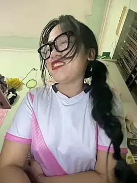 Stripchat Live Porn of Emmiuuuu03