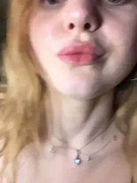 Stripchat Live Porn of Emaline_Fane