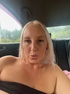 Stripchat Live Sex of StasyWood