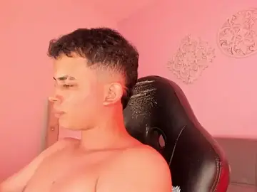 Stripchat Sex Cam of Matheww_strong