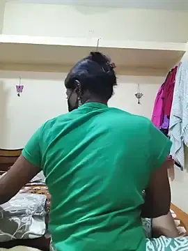 Stripchat Live Sex Cam of Tamil_Ishu