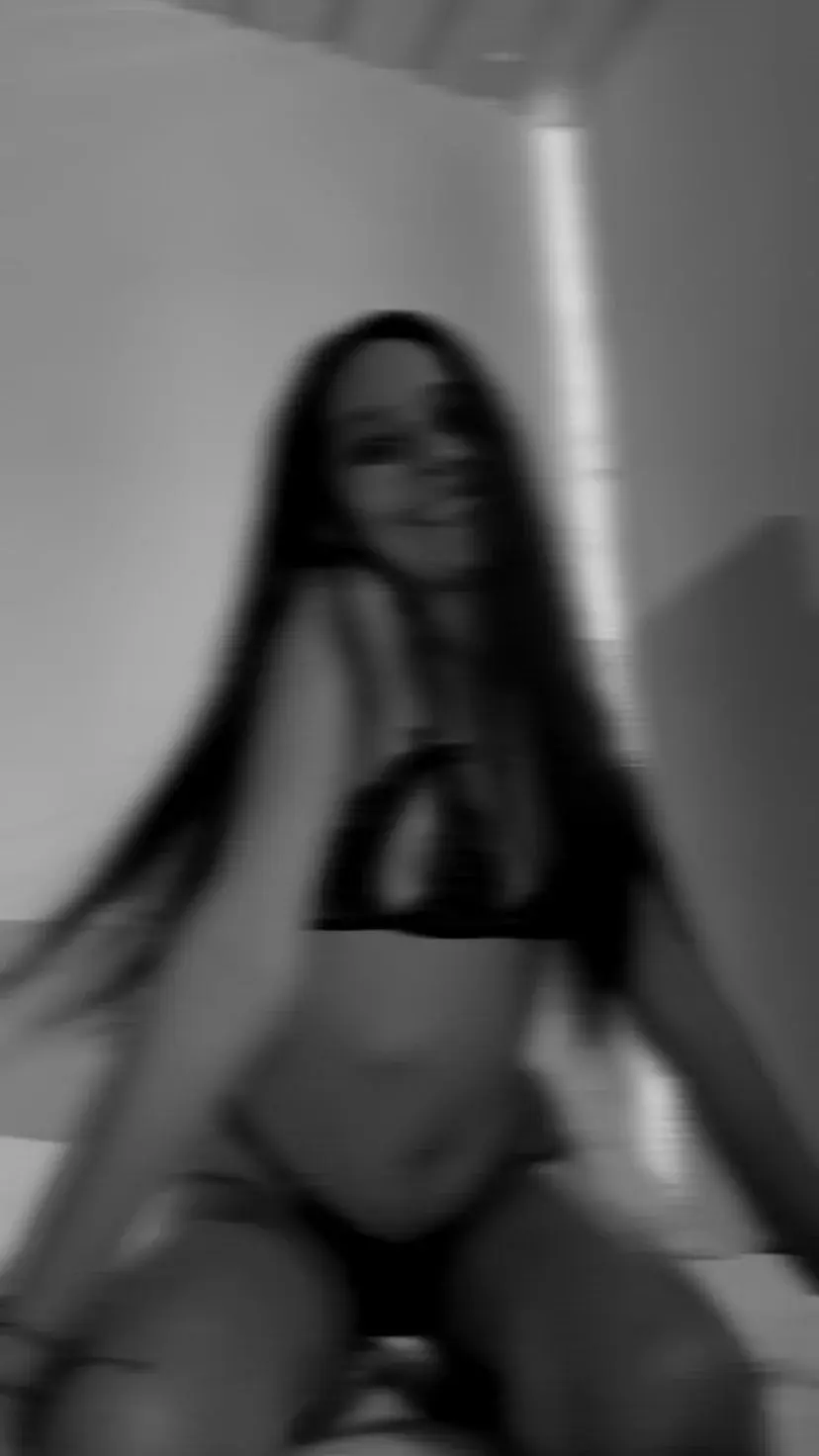 Penelope-Hot