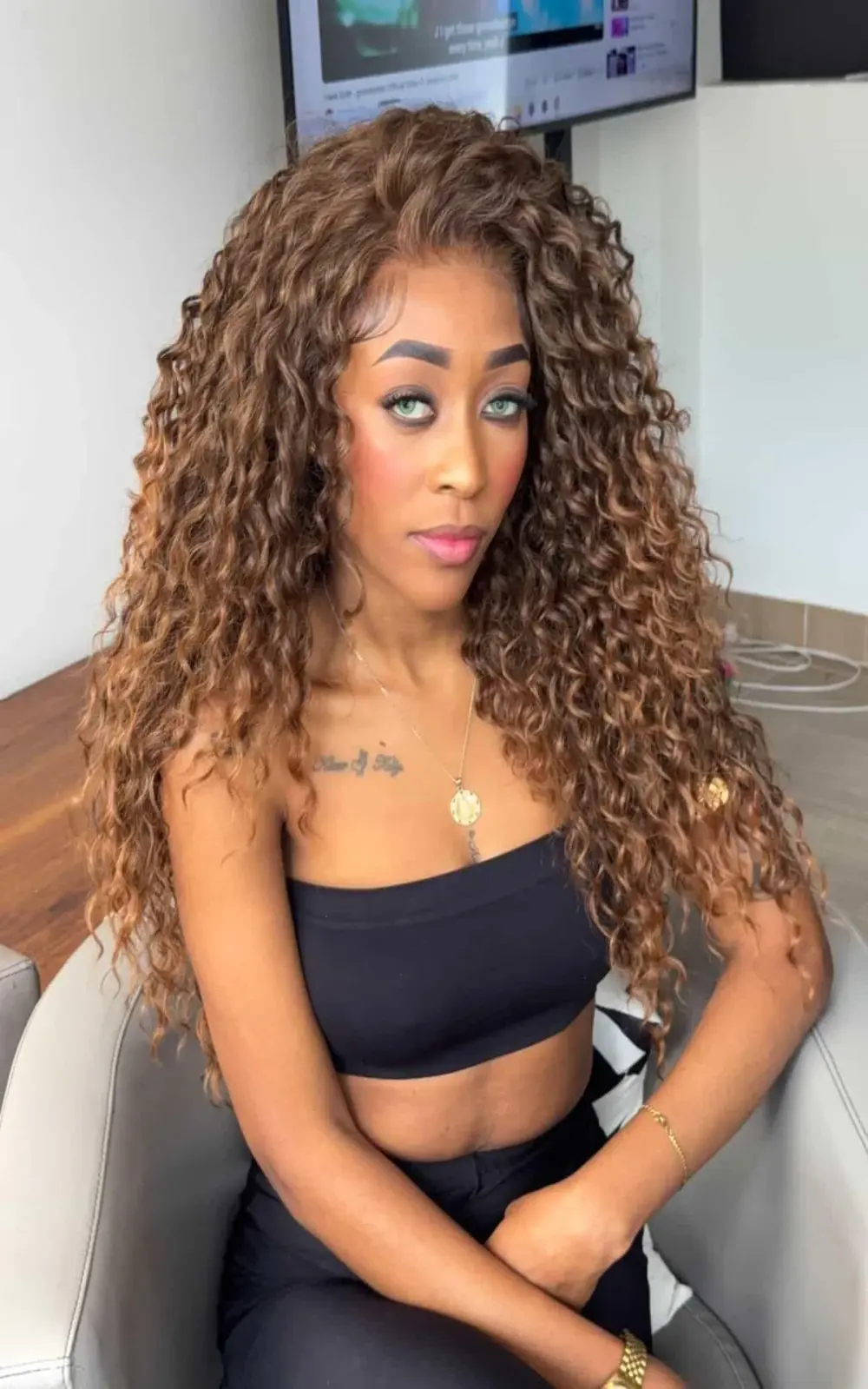 lunaa_ebony