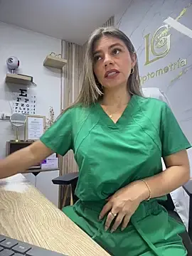 Stripchat Free Porn Cam of alicee16