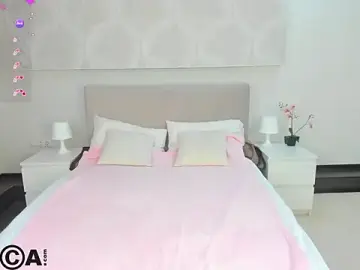 Stripchat Live Sex Cam of Donna_Evans