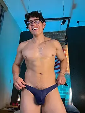 Stripchat Adult Video Chat of GrayAndrews