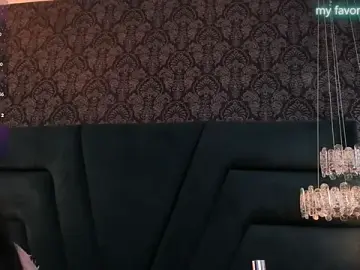 Stripchat Free Live Porn of Vivi_prinncess