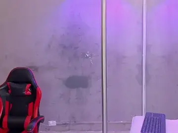 Stripchat Live Sex of zam_noir