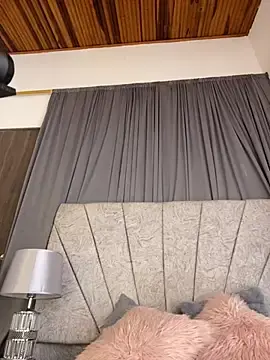 Stripchat Watch Live Sex Cams of emilyrojas