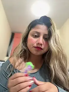 Stripchat Live Porn of -Adrilux-