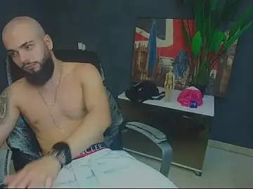 Stripchat Nude Webcam of OscarWillss