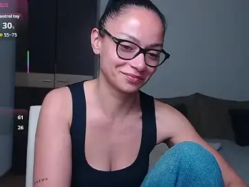 Stripchat Adult Webcams of BabySerene