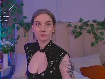 Stripchat Adult Webcams of Flora_DeVille