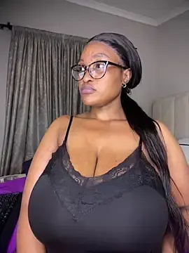 Stripchat Live Sex of Bustygoddess32