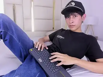 Stripchat Best live sex cam show of julian_xx