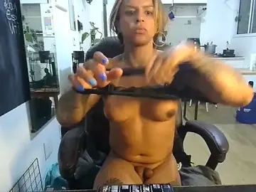 Stripchat Sex Cam of gatapredadora