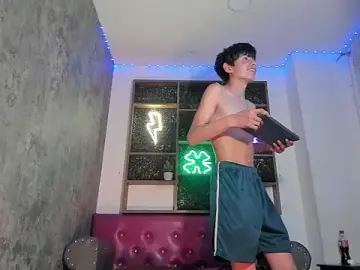 Stripchat Free Porn Cam of Alex_it0_