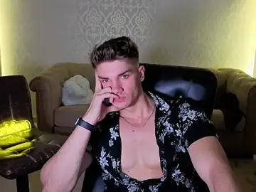 Stripchat Live Sex of MaxKaiden
