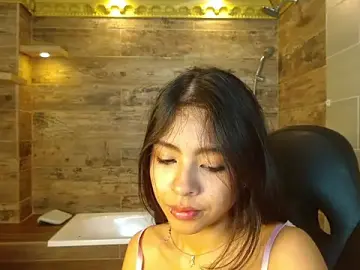 Stripchat Adult Webcam of Sky_winter