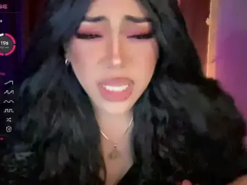 Stripchat Free Live Porn of madam_agnes1
