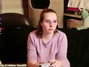 Stripchat Free Porn Cam of GamerGirl_Eve