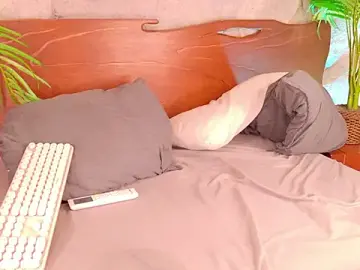 Stripchat Free Porn Cam of alisonn_moon