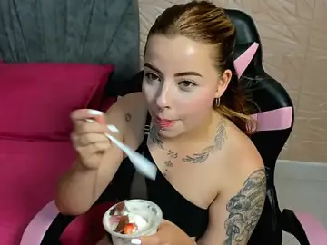 Stripchat Live Porn of ariadna_22