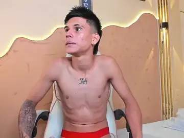 Stripchat Free Live Porn of Thiiago_xxx
