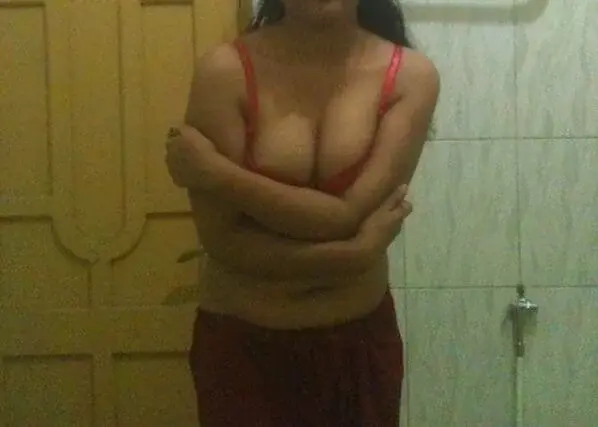 Nupur-00