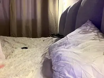 Stripchat Live Porn of VivianKings